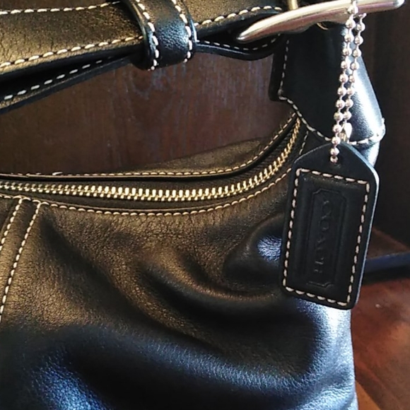 Coach - Picture 3 of 7